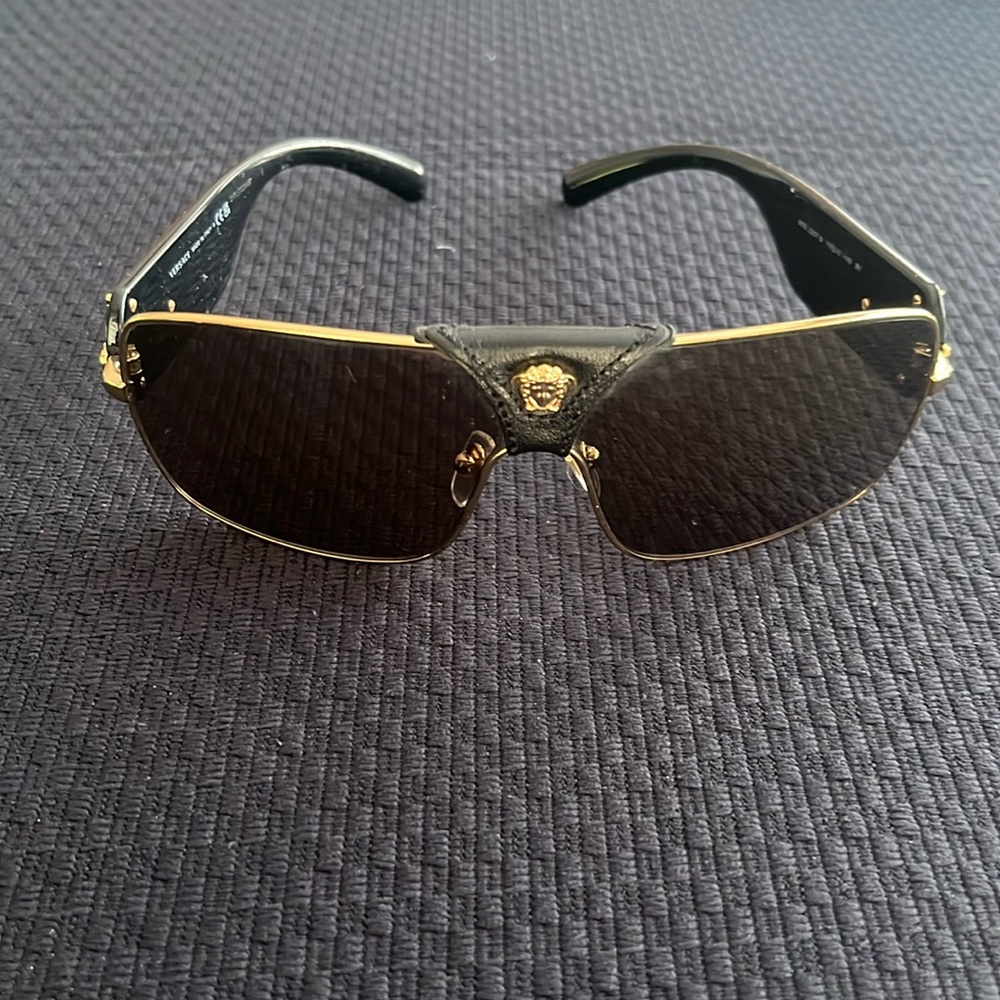 Versace Unisex Sunglasses Gold Frame, Light Brown Mirror Gold Lenses, 0MM